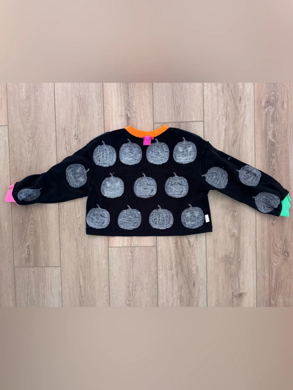 Queen Of Sparkles Halloween Jack-O-Lantern Crewneck Sweatshirt SZ XS Black - Picture 13 of 13